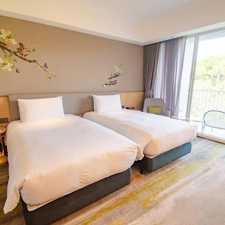 Golden Tulip Fab Hotel New Taipei Даньшуй Екстер'єр фото