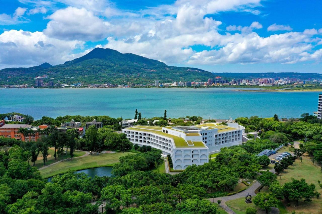 Golden Tulip Fab Hotel New Taipei Даньшуй Екстер'єр фото