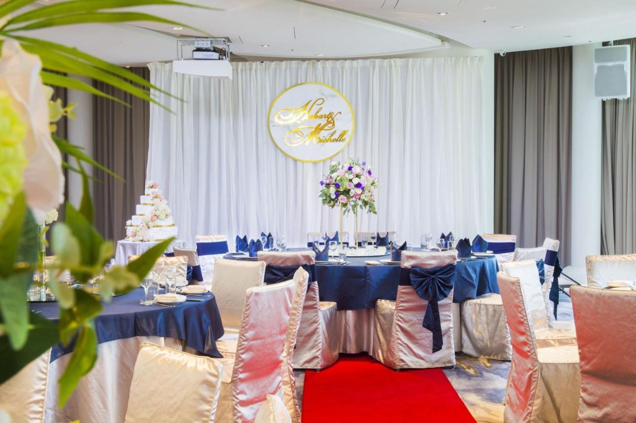 Golden Tulip Fab Hotel New Taipei Даньшуй Екстер'єр фото